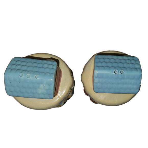 Noahs Ark with Animals Hand Painted Vintage Salt and Pepper Shakers - Picture 6 of 6